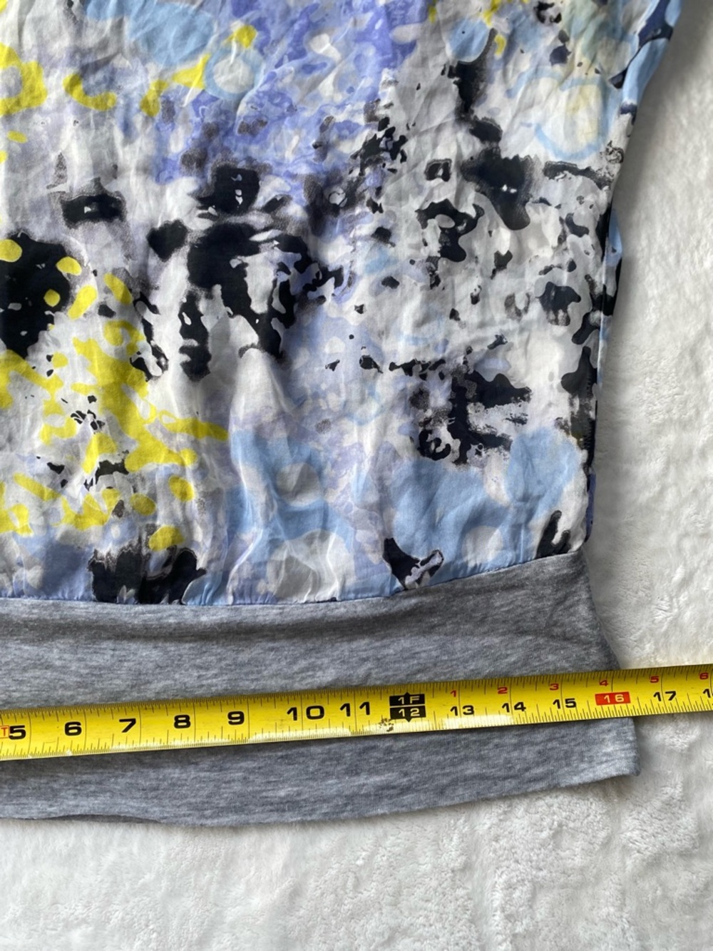 Three Dots 100% Silk Abstract Blouse Medium Gray Tencel Cami Layered Top USA - Picture 6 of 11